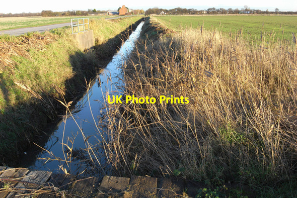 Photo 6"x4" Drain near Oxford Grange Farm New Holland\/TA0823 c2009