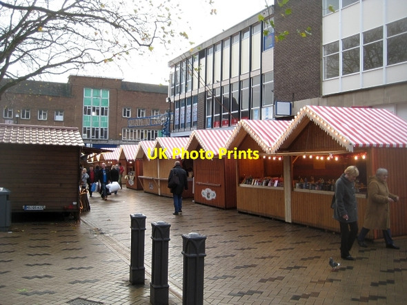Photo 6"x4" German Christmas market (3) Wakefield\/SE3320 c2009