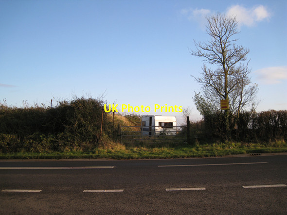 Photo 6"x4" Caravan, west corner of Somerset View caravan park Shearston c2009
