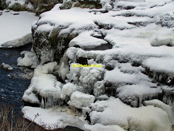 Photo 6"x4" Frozen waterfall in the Red Burn Flashader c2010