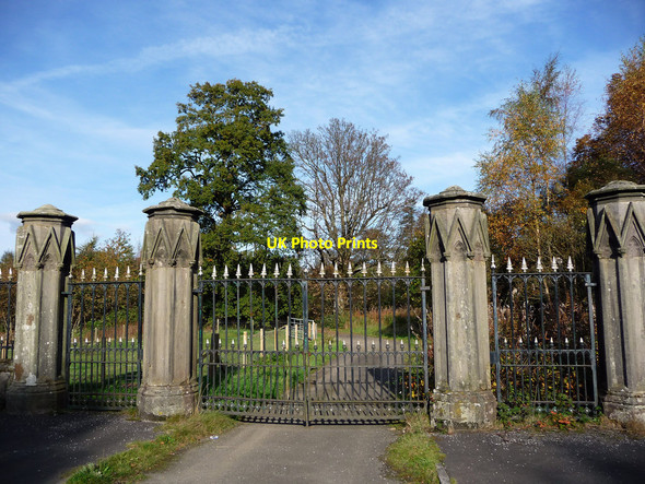 Photo 6"x4" Gates to Arden House  Arden\/NS3684 c2009
