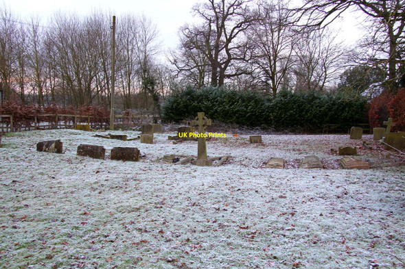 Photo 6"x4" St Katherine's Churchyard Chislehampton c2010