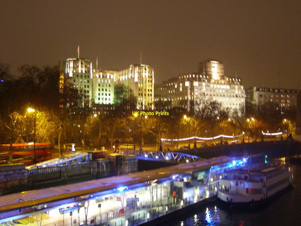 Photo 6"x4" The Thames, Victoria Embankment London c2010