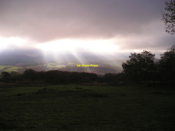 Photo 6"x4" Snowdonia: dramatic light (1) Llanfachreth c2009