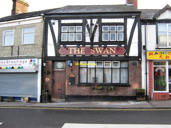Photo 6"x4" The Swan, Biddulph Biddulph c2010