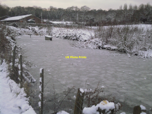 Photo 6"x4" Frozen pond at Woodlands Farm Bexley c2010