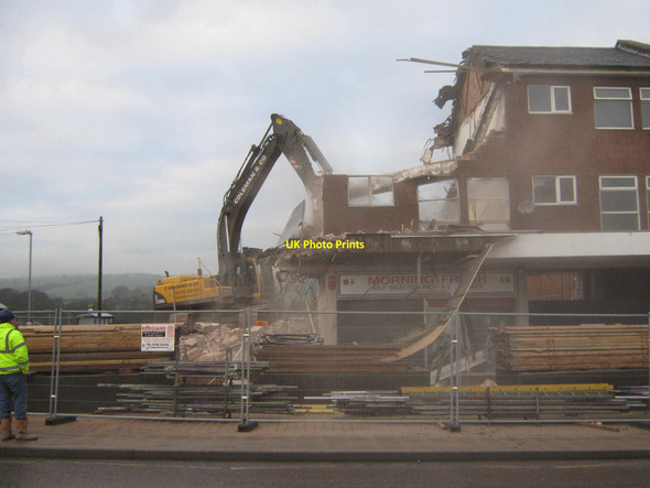 Photo 6"x4" There it goes (2) Biddulph c2010