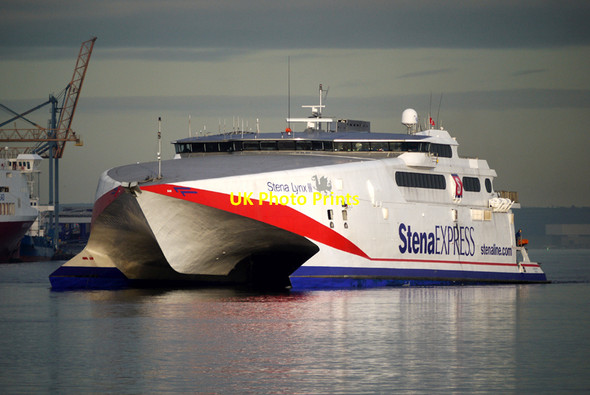 Photo 6"x4" The 'Stena Lynx III' at Belfast Holywood\/J3979 c2010