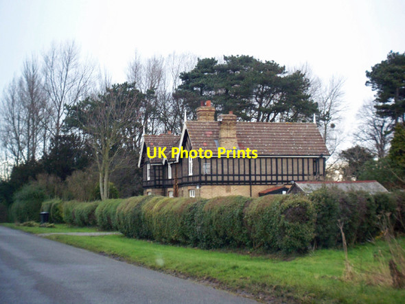 Photo 6"x4" Estate Cottages on the Brocklesby Road Great Limber c2010