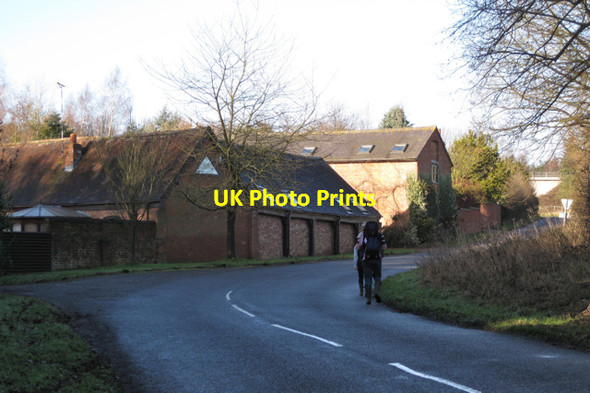Photo 6"x4" Family walk up Crew Lane past Crewe Farm Kenilworth c2010