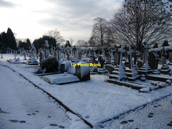 Photo 6"x4" Waterfall Road Cemetery, London N14 Friern Barnet c2009