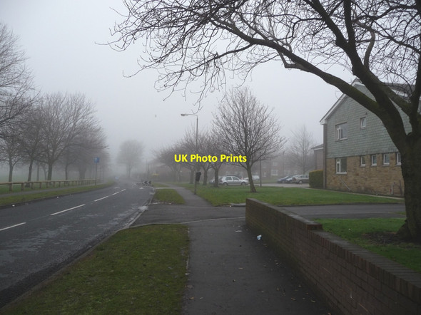 Photo 6"x4" Queen Elizabeth Road, Eastmoor, with Queen Elizabeth House on the right Wakefield\/SE3320 c2010