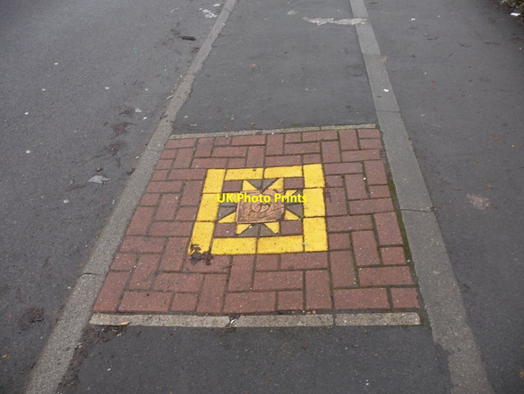 Photo 6"x4" Art brightens the pavement, Irwin Crescent, Eastmoor Wakefield\/SE3320 c2010