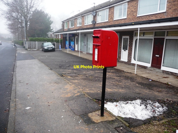 Photo 6"x4" Postbox on Ashdene Approach Windmill Hill\/SE3818 c2010