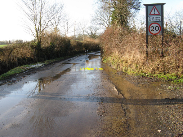 Photo 6"x4" Speed restriction on Stream Lane Nutbourne\/TQ0718 c2010