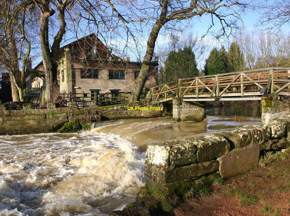 Photo 6"x4" Footbridge over River Avon at Saxon Mill Warwick c2010