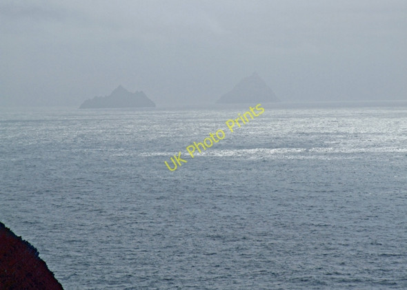 Photo 6"x4" The Skelligs Portmagee c2008