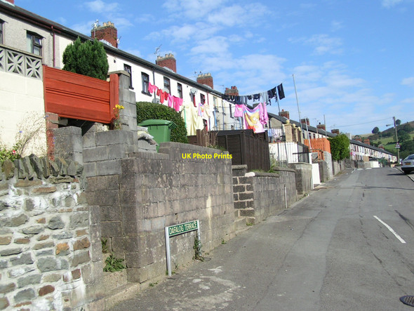 Photo 6"x4" Dafelog street New Tredegar c2008
