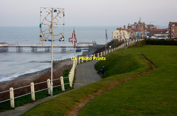 Photo 6"x4" By the seaside at Cromer Cromer\/TG2142 c2010