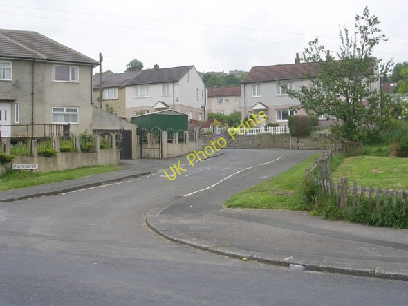 Photo 6"x4" Bracken Bank Way - Bracken Bank Avenue Keighley c2009