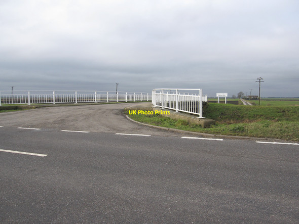 Photo 6"x4" Bridge over Sixteen Foot Drain Horseway c2010