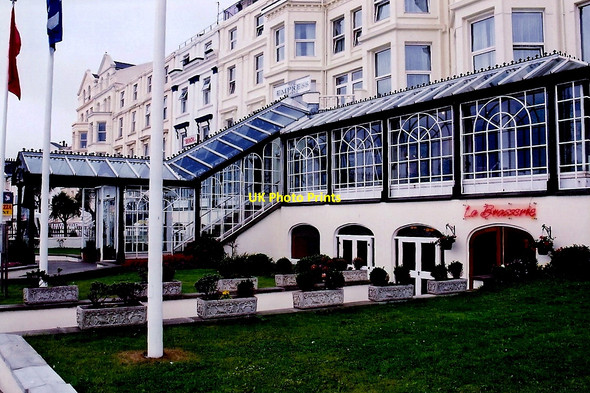Photo 6"x4" Douglas - Empress Hotel - La Brasserie Restaurant  Douglas\/SC3875 c2003