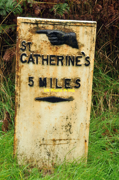 Photo 6"x4" Milepost in Hell's Glen Hell's Glen\/Gleann Beag c2009