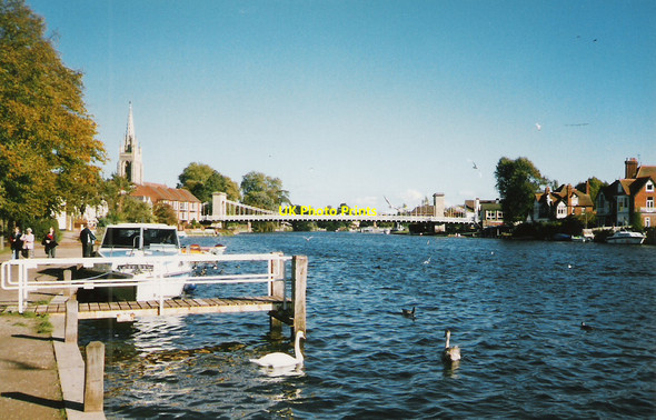 Photo 6"x4" Towards the Bridge, Marlow 1994 Marlow\/SU8586 c1994