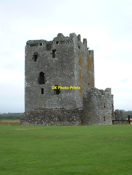 Photo 6"x4" Threave Castle Abbey Yard\/NX7364 c2005