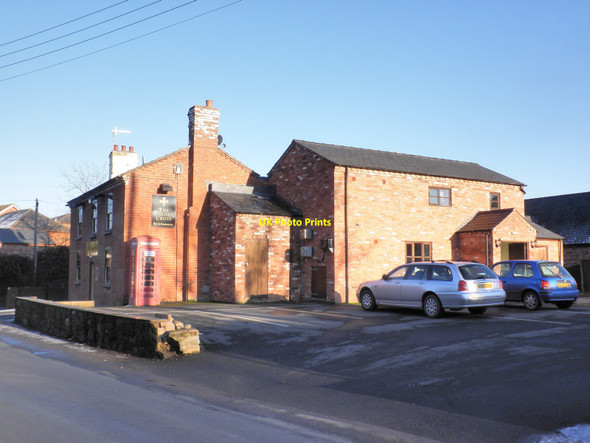 Photo 6"x4" The Golden Cross, Sutton St Nicholas Sutton St Nicholas c2010