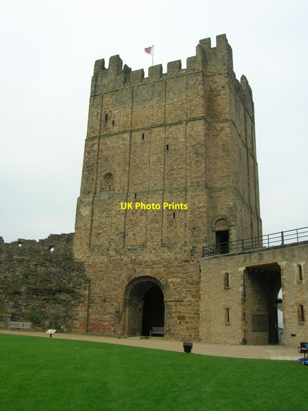 Photo 6"x4" Richmond Castle Richmond\/NZ1701 c2006