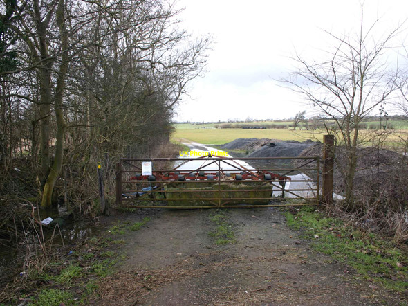 Photo 6"x4" Footpath to Whitfield Farm Ettington c2010