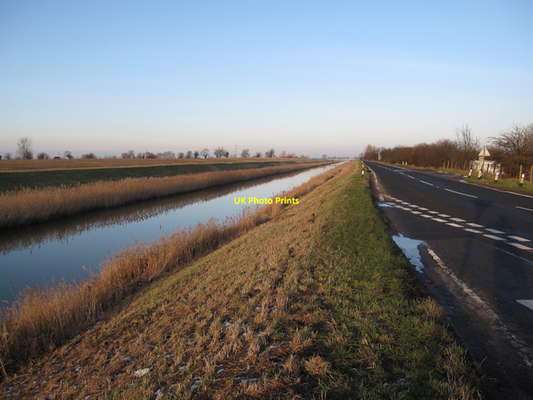 Photo 6"x4" B1098 along Sixteen Foot Drain Stonea c2010