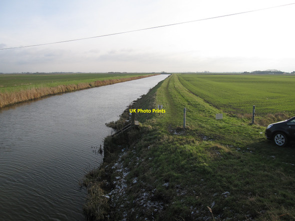 Photo 6"x4" Twenty Foot River approaching the River Nene Chainbridge c2010