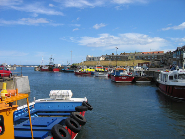 Photo 6"x4" Seahouses Harbour Seahouses c2005