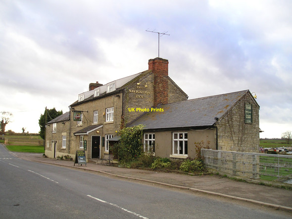 Photo 6"x4" The Navigation Inn Pub, Thrupp Wharf Furtho c2010