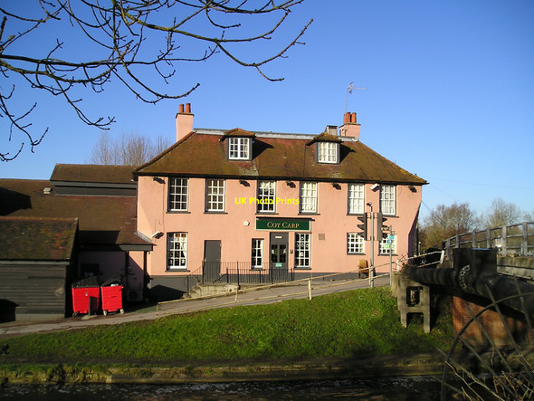 Photo 6"x4" The Coy Carp Pub, Harefield Hill End\/TQ0491 c2010