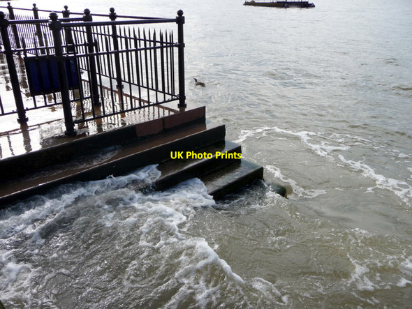 Photo 6"x4" High Tide at Greenwich Greenwich\/TQ3977 c2009