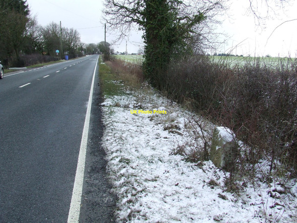 Photo 6"x4" Old Milepost High Street\/TM3684 c2010