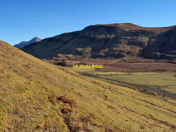 Photo 6"x4" Lower slope of Sr\u00c3\u00b2n Gharbh Drynoch c2010