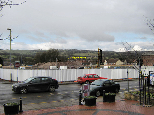 Photo 6"x4" The hoardings are up Biddulph c2010
