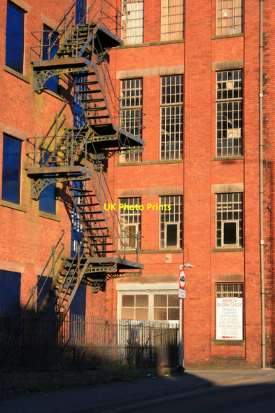 Photo 6"x4" Mill with cast iron fire escape Leek\/SJ9856 c2010