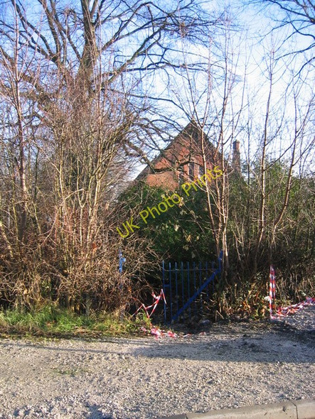 Photo 6"x4" The destruction of St Matthew's Saltney Ferry - Overgrown gateway Saltney c2008