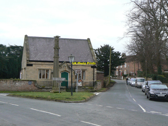 Photo 6"x4" Looking up Front Street Aldborough\/SE4066 c2010