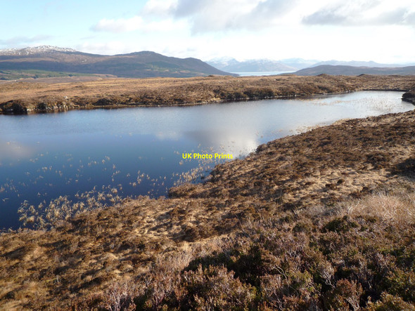 Photo 6"x4" Lochan Dubh Nam Breac Skulamus\/Sculamus c2010