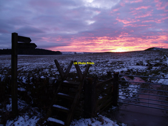 Photo 6"x4" Catching the last light from Walwick Fell Walwick c2010
