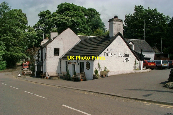 Photo 6"x4" Killin: The Falls of Dochart Inn Killin\/NN5732 c2004