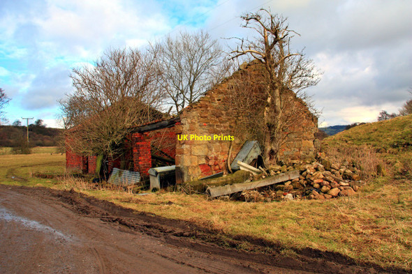 Photo 6"x4" Derelict Barn, Foxton Foxton\/SE4296 c2010