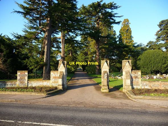 Photo 6"x4" Laverstock - Cemetery Salisbury c2010