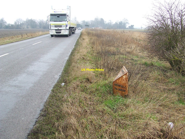 Photo 6"x4" Boundary Post Welney c2010